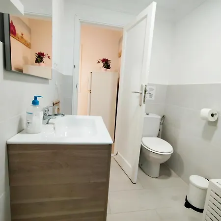 Louise 1 Minuto A Pie Del Mar Apartment Tías