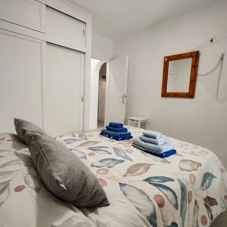 Louise 1 Minuto A Pie Del Mar *