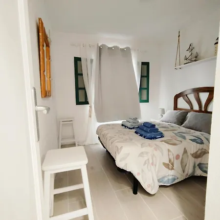 Louise 1 Minuto A Pie Del Mar *