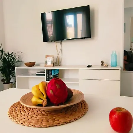 Louise 1 Minuto A Pie Del Mar *