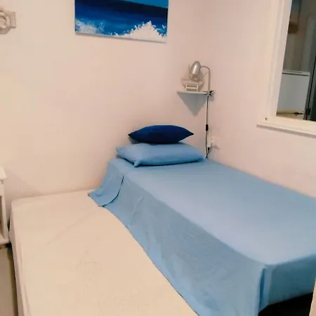 Louise 1 Minuto A Pie Del Mar