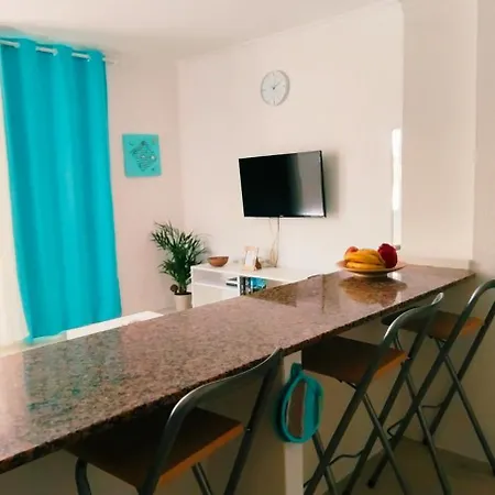 Louise 1 Minuto A Pie Del Mar Apartman