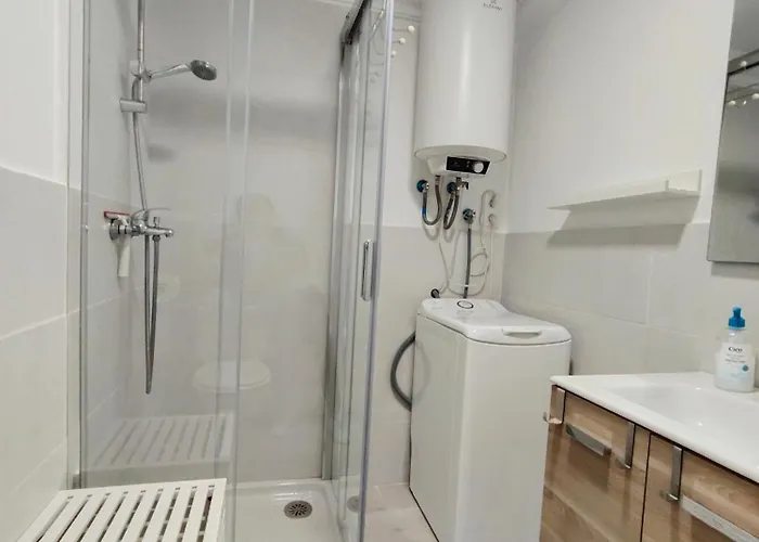 Louise 1 Minuto A Pie Del Mar 티아즈